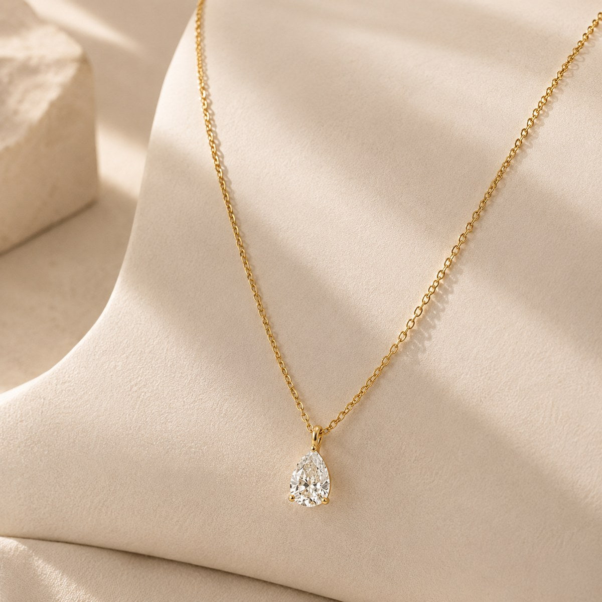 Gems On Main jewelry detail